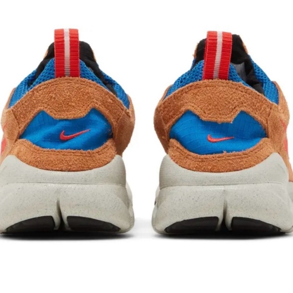 Free Run Trail 'Dark Russet Blue
Nebula'
Nike / Sneakers - Picture 6 of 7